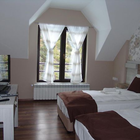 Berghof Eva - Hotel Panichishte Dış mekan fotoğraf