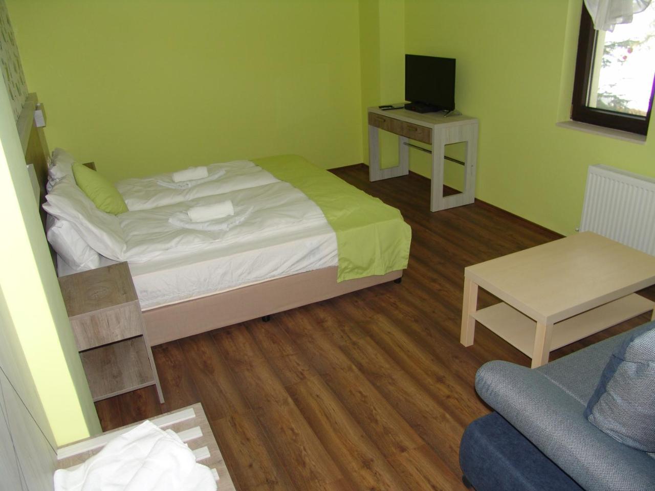 Berghof Eva - Hotel Panichishte Dış mekan fotoğraf